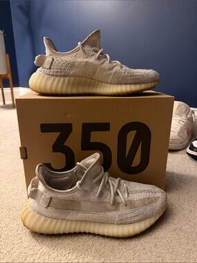Yeezy Boost 350 V2 Cream/Sand Low-Top Sneakers
